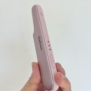 Galtxen Dermaplaning Tool for Women Facial Exfoliation Peach Fuzz Hair Removal